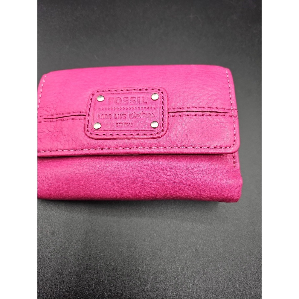 Fossil Long Live Vintage 1954 Pink Trifold Wallet Leather Women  L1